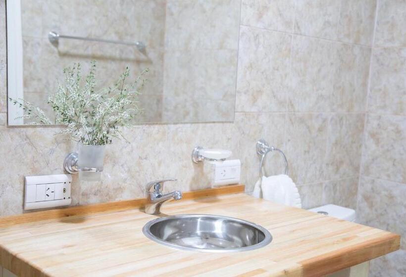 Общежитие Posada Del Manzano