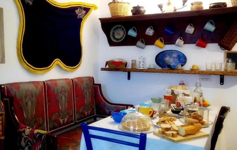 مبيت وإفطار Cas Antica Soprana