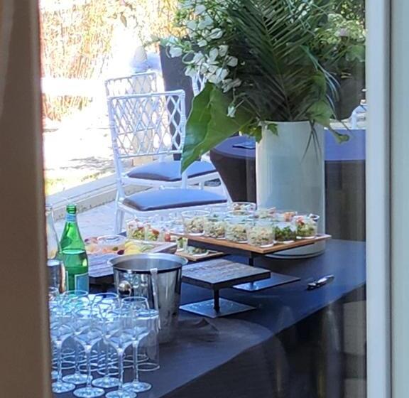 צימר Chateau De La Feuilleraie