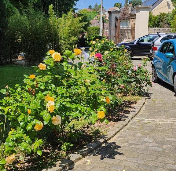 צימר Chateau De La Feuilleraie