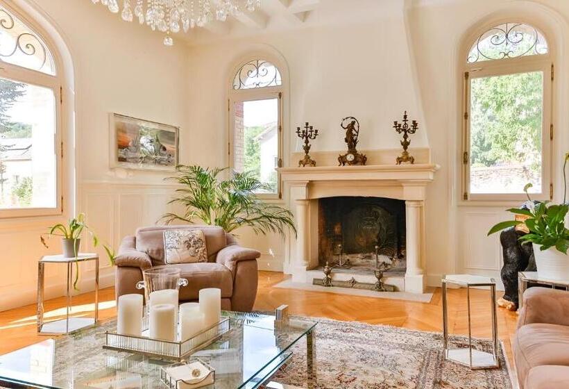 민박 Chateau De La Feuilleraie