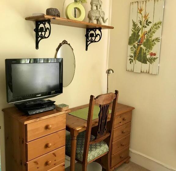 مبيت وإفطار High Mead