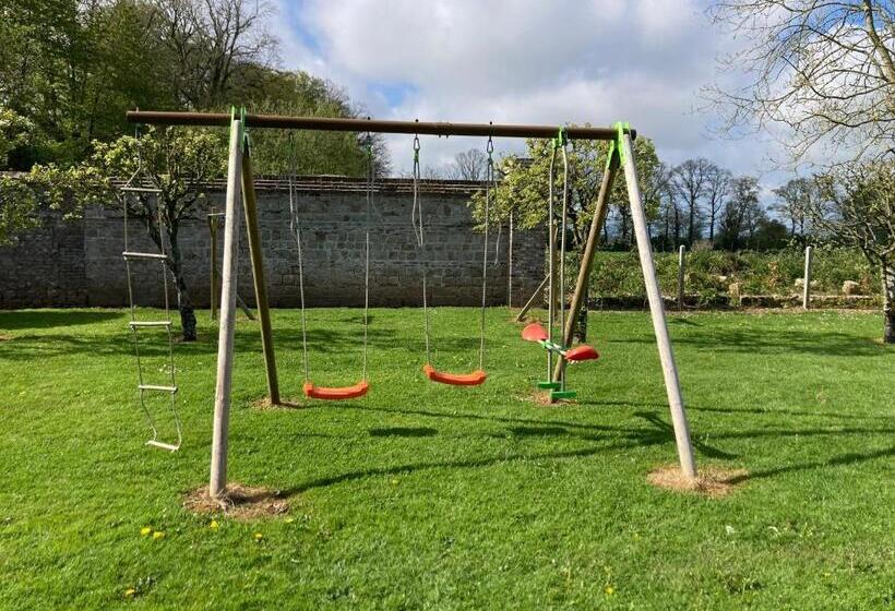 ベッドアンドブレックファースト L Armandière