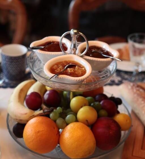 민박 L Armandière