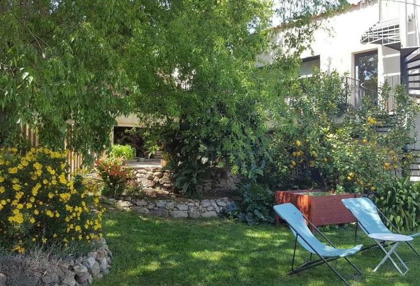 مبيت وإفطار La Casa Dels Lledoners