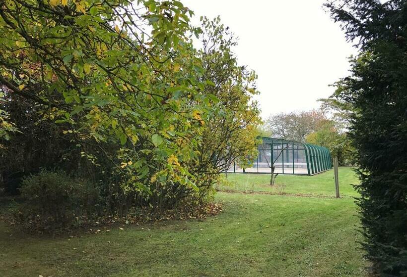 مبيت وإفطار Le Clos Du Cèdre