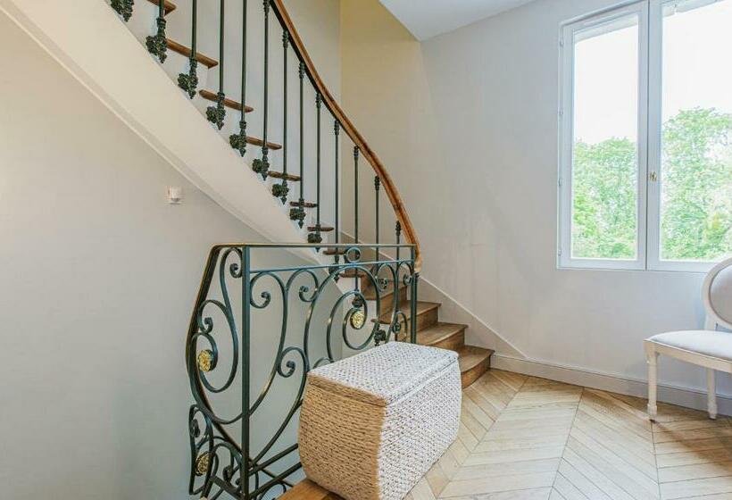 مبيت وإفطار Le Clos Du Cèdre