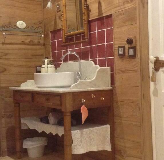 مبيت وإفطار Le Lavoir De Julia