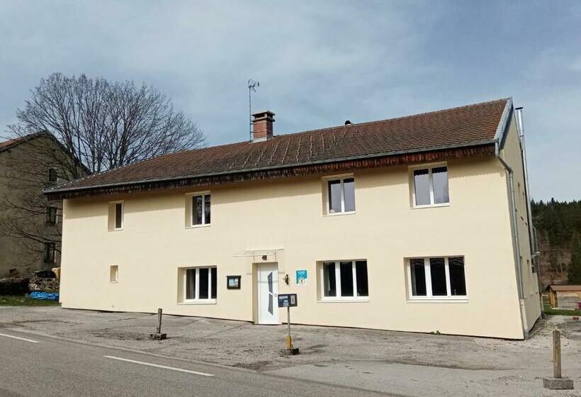 민박 Les P Tites Pistes