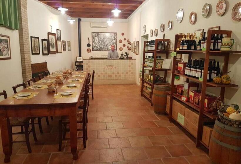 בית מלון כפרי Agriturismo La Scuderia