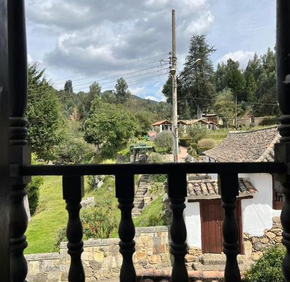 ホテル Calicanto Real Cafe Museo