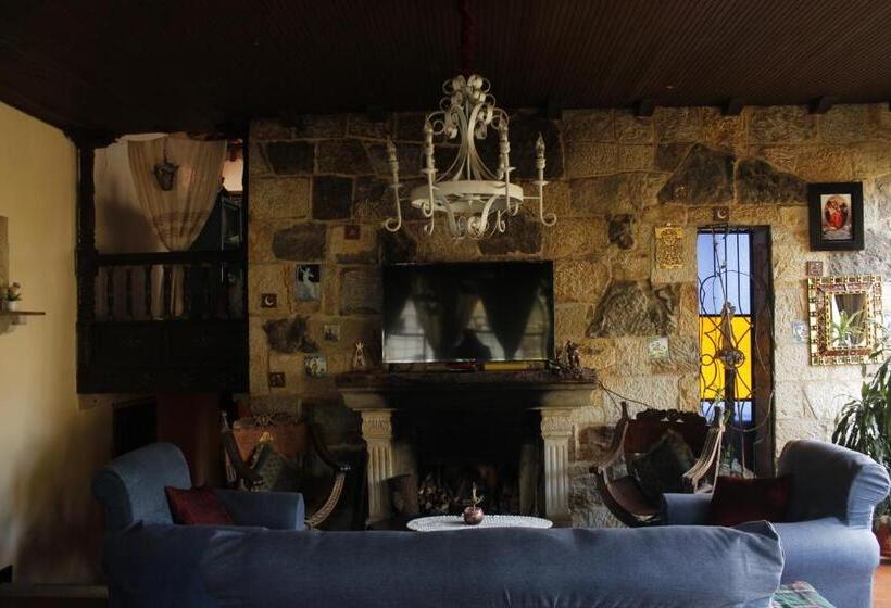 هتل Calicanto Real Cafe Museo