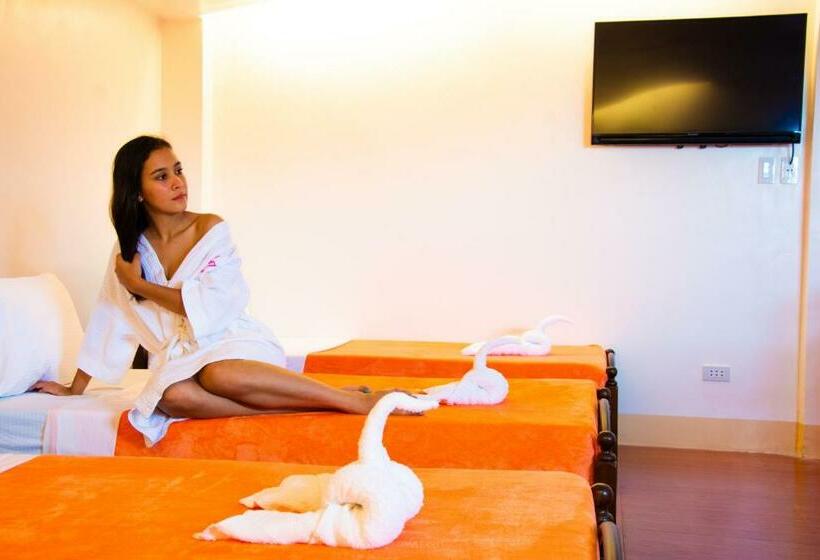 בית מלון כפרי Havendwell Garden Resort