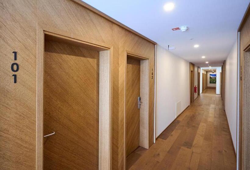 هتل Hiša Ančka, šenčur 3 Min To The Airport