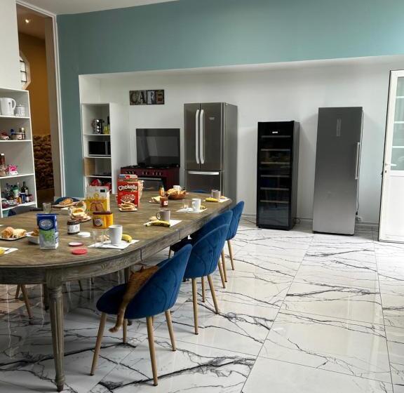 בית מלון כפרי Hôtel Déco Lia Soirée étape