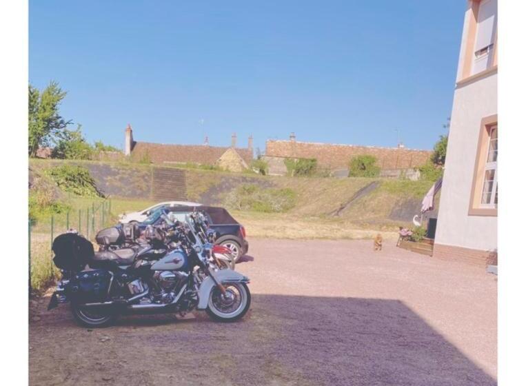 בית מלון כפרי Hôtel Déco Lia Soirée étape