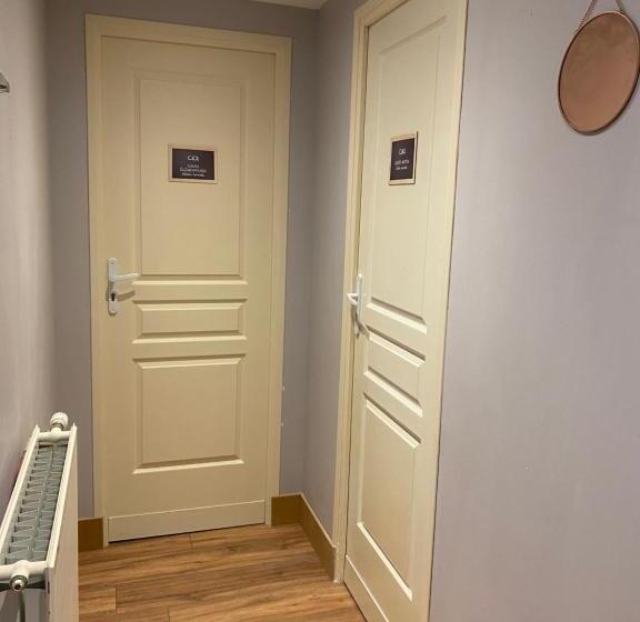 בית מלון כפרי Hôtel Déco Lia Soirée étape