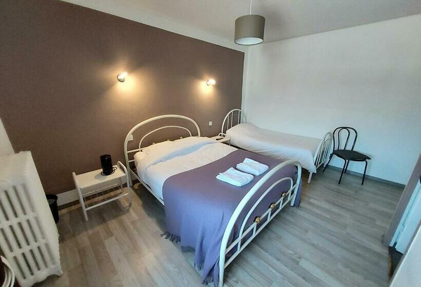 ホテル Hôtel Le Comtois