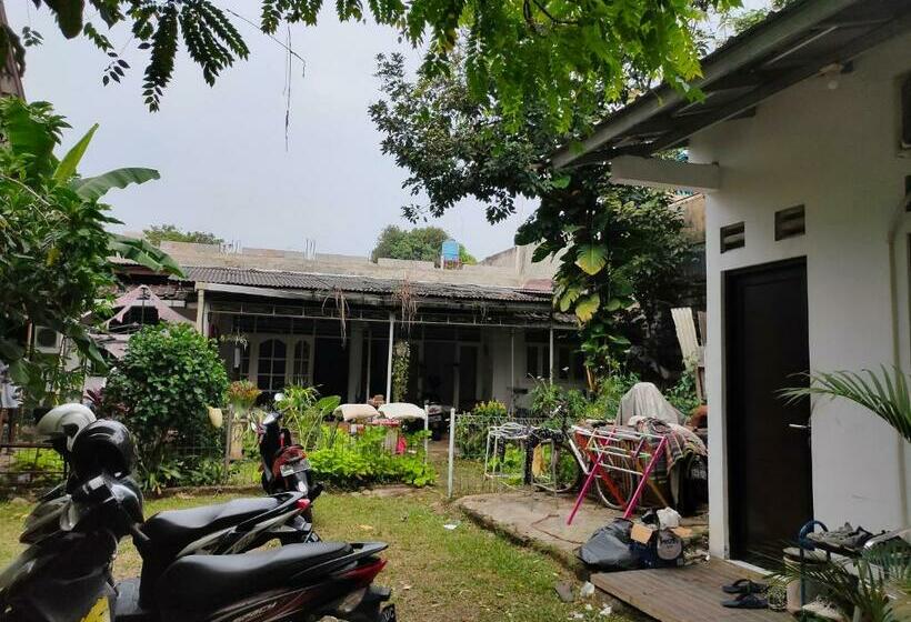 ホテル Oyo 90445 Villa Beta Syariah