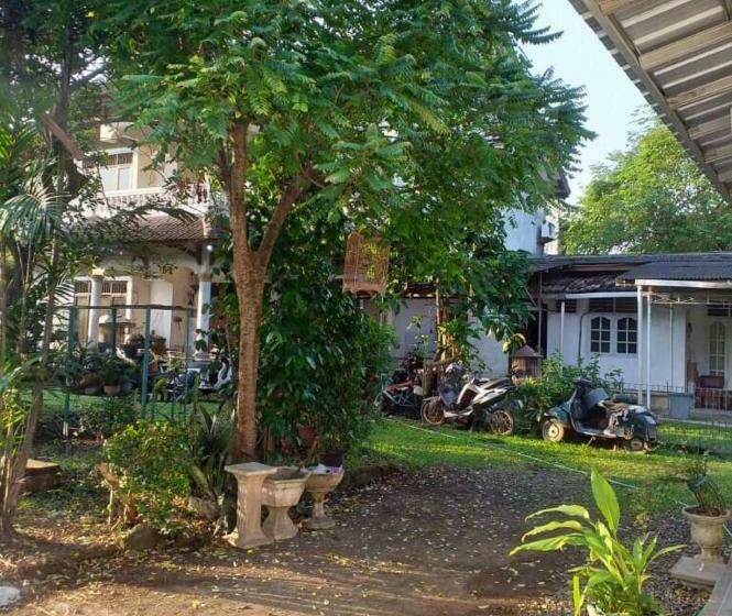 ホテル Oyo 90445 Villa Beta Syariah