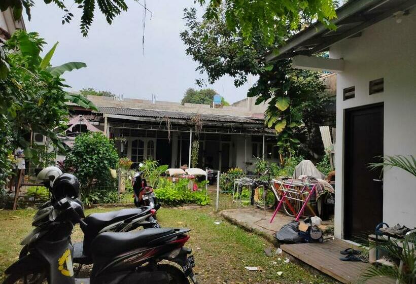 ホテル Oyo 90445 Villa Beta Syariah