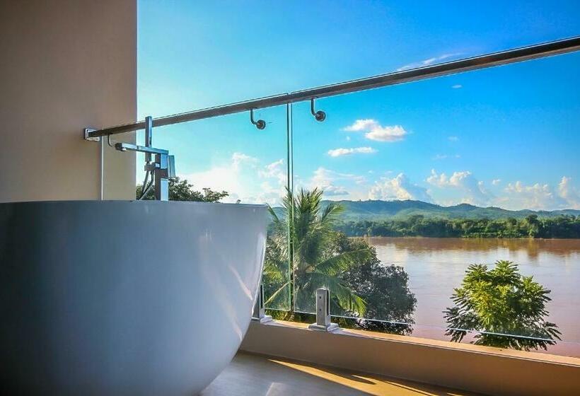 Отель River Tree Resort