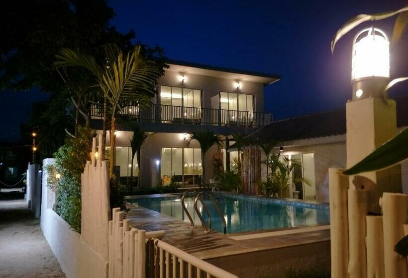 בית מלון כפרי Sea Sand House Resort