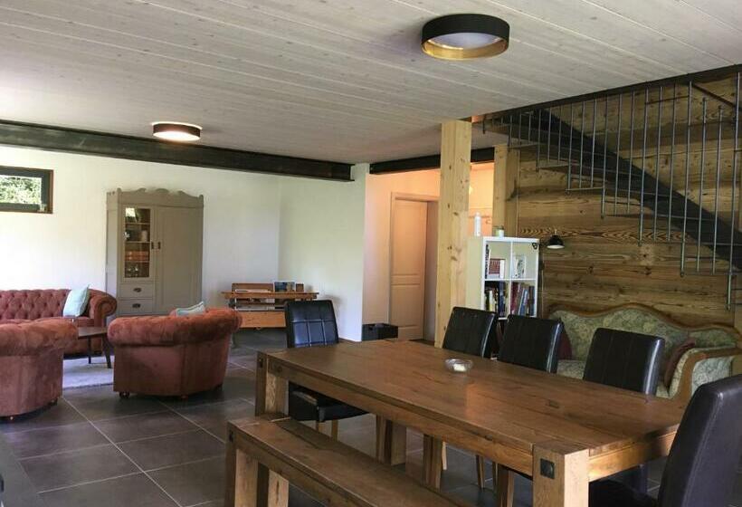 Пансион A Côté