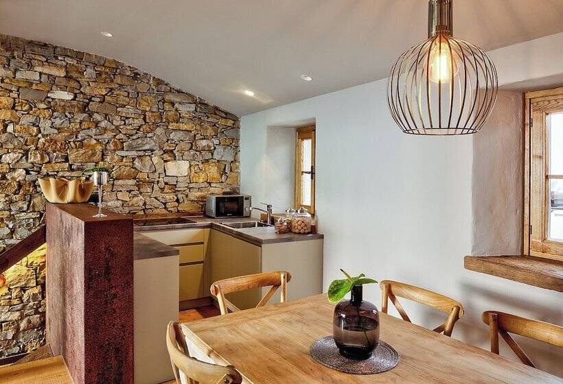 پانسیون Aldilà Art Rooms, Apartment And Vacation House