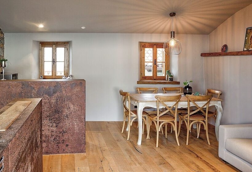 پانسیون Aldilà Art Rooms, Apartment And Vacation House