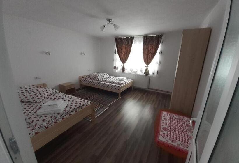Пансион Cabana Colț De Rai