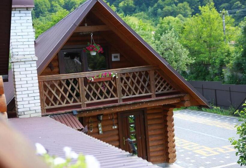 פנסיון Family Green