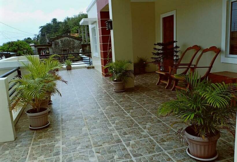 פנסיון Farmer S Guesthouse