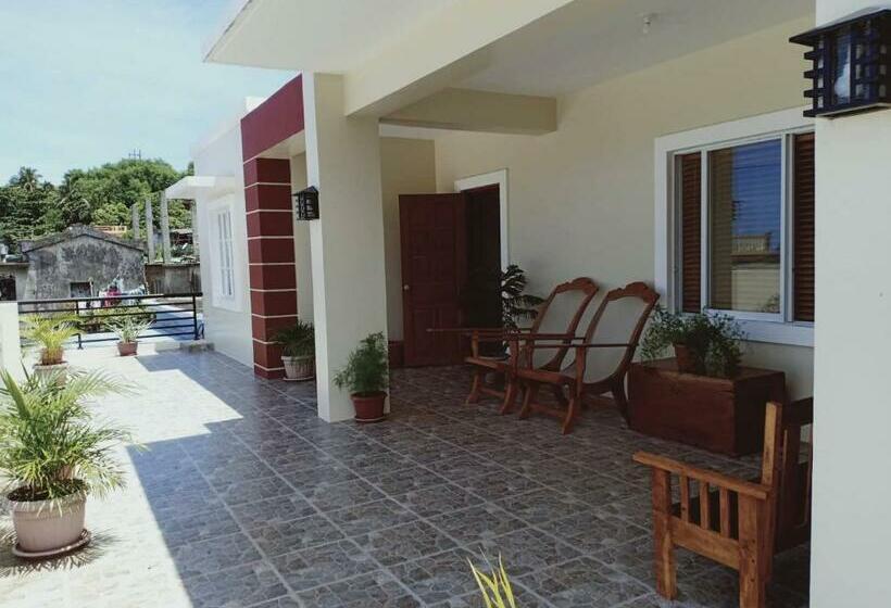 פנסיון Farmer S Guesthouse