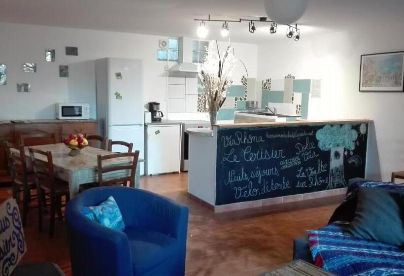 펜션 Gite Le Cerisier Via Rhona Dolce Via