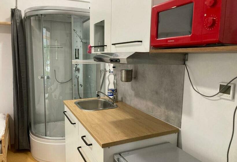 بنسيون Kuk Račice   Mini Apartman