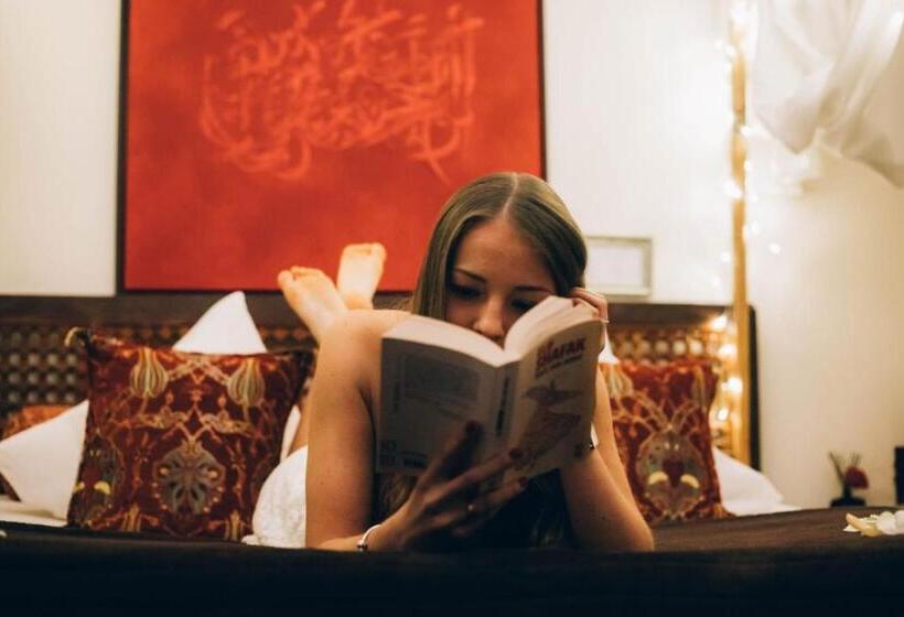 بنسيون L écrin De Rûmi