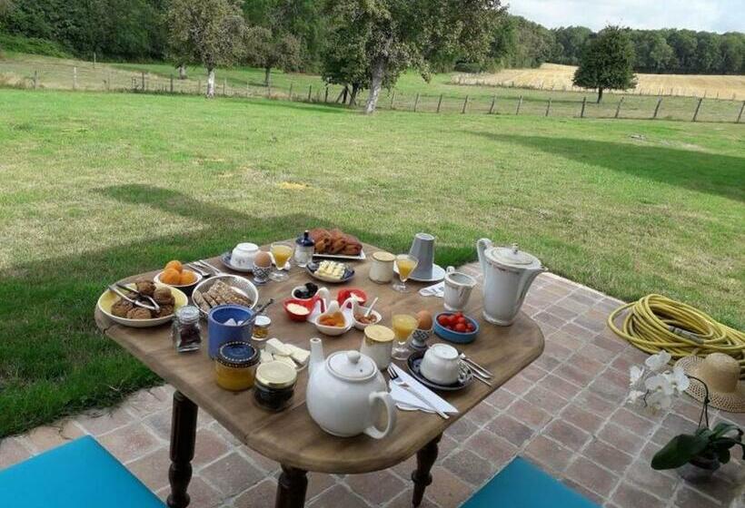 ペンション Le Perche Céronnais