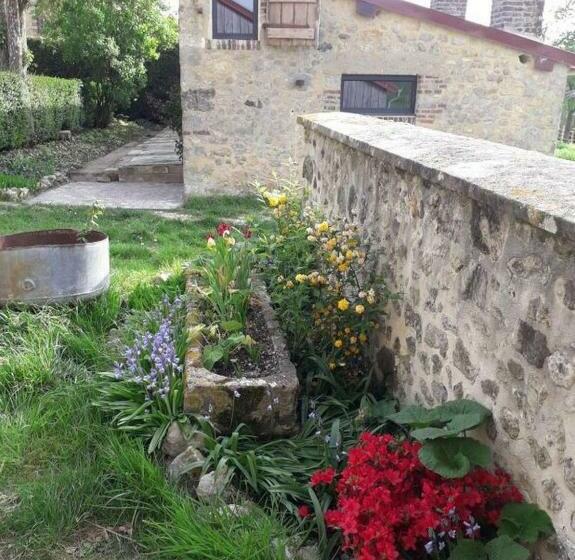 ペンション Le Perche Céronnais