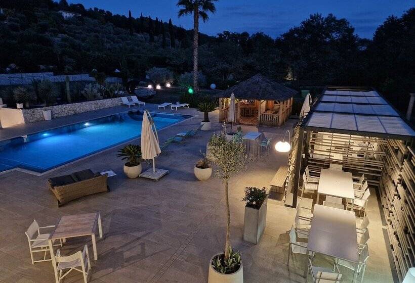 ペンション Luxury Zen