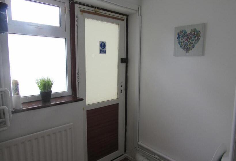 פנסיון Serene Inn Near Bletchley Park