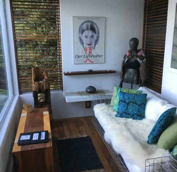 פנסיון Te Whare  Lake Tarawera Tree Top Nest