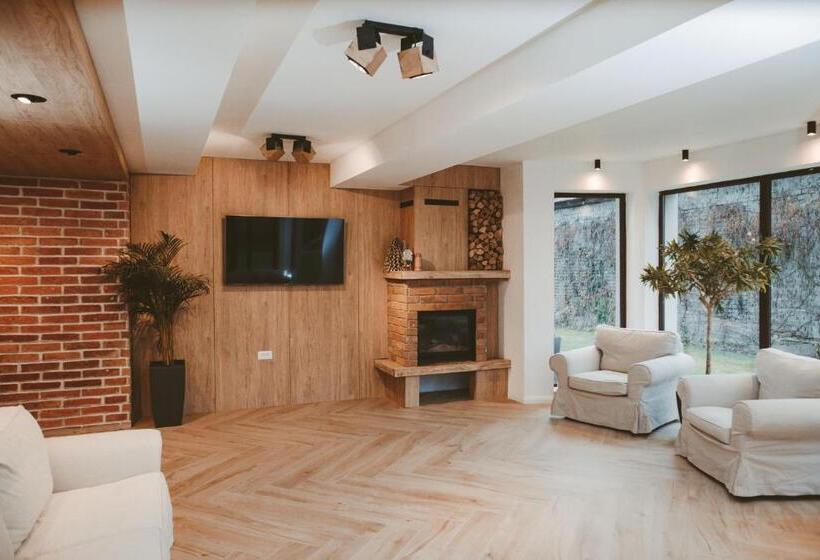 פנסיון Vila Casa Din Gradina