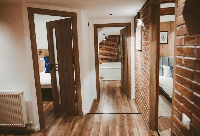 פנסיון Vila Casa Din Gradina