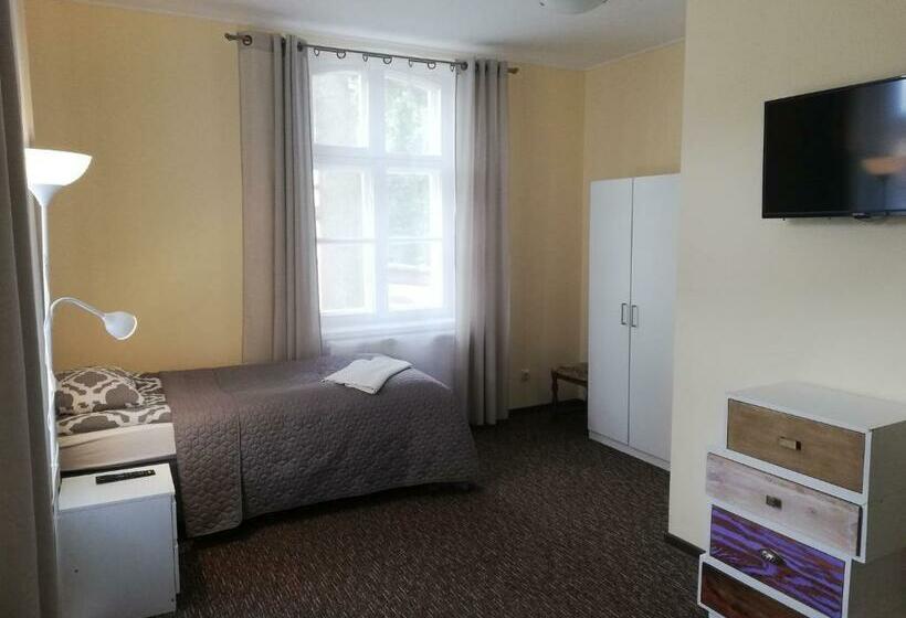 پانسیون Villa Verdaine