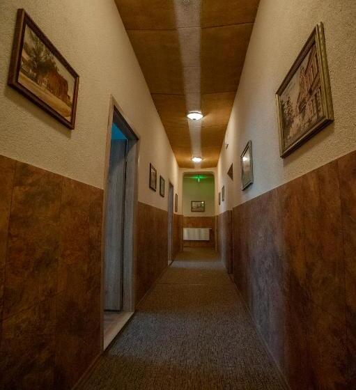 پانسیون Villa Verdaine