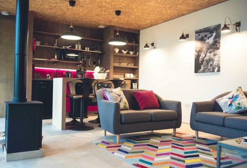 リゾートホテル Whispering Waters Teesdale Lodges