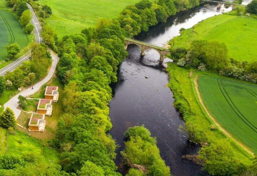 リゾートホテル Whispering Waters Teesdale Lodges