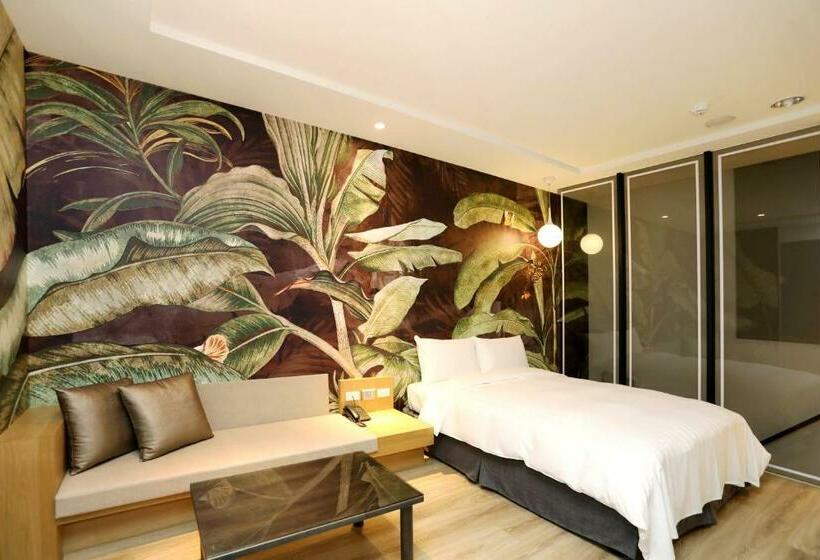 Sunline Motel & Resort