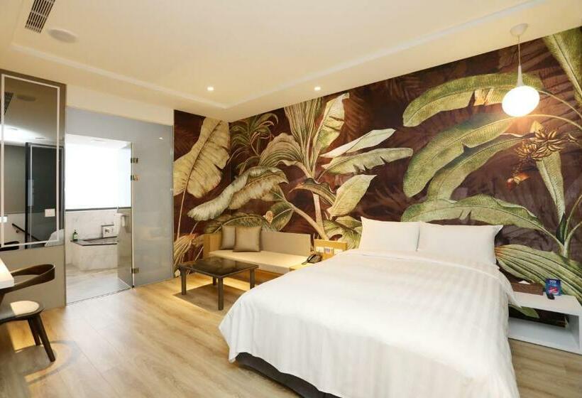 Sunline Motel & Resort